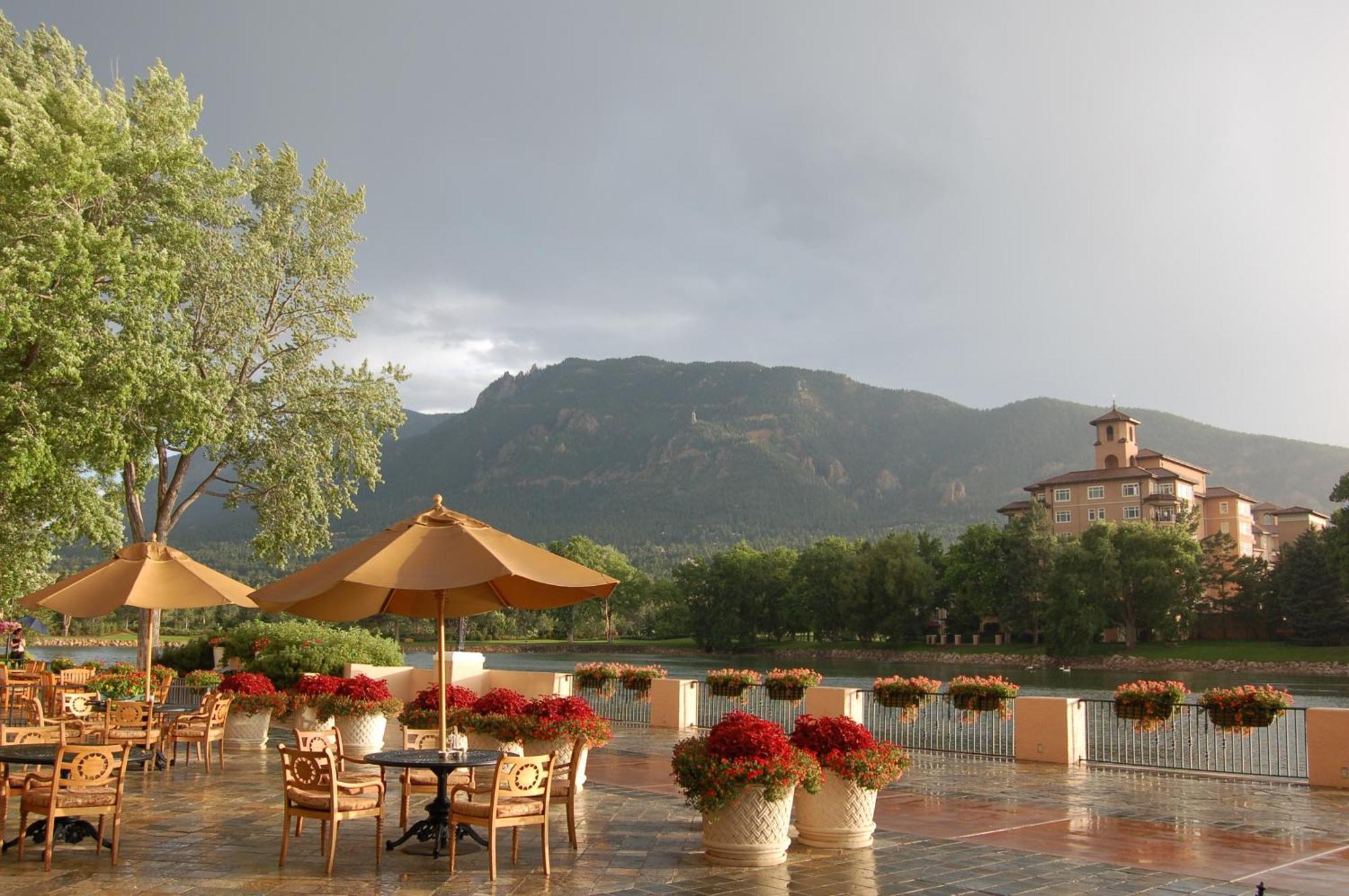 Hotel The Broadmoor Colorado Springs Exterior foto